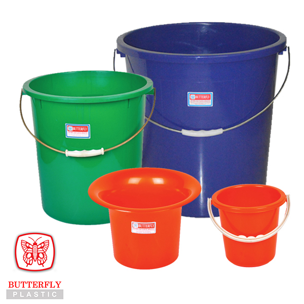 Plastic pails without cover in various sizes